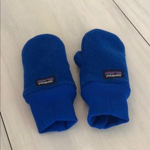 Patagonia Blue Mittens- 6-12 months old